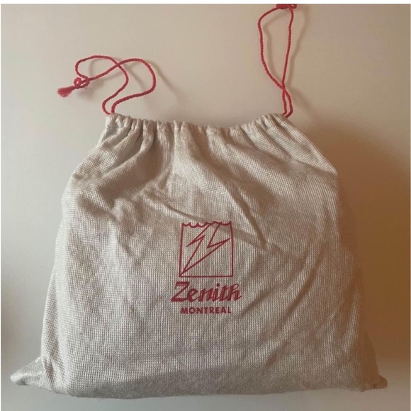 Zenith black bag with gold black chain - Picture 8 of 8